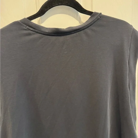 On Running Black Sleeveless Athletic Focus Crop Top Size XL - Picture 7 of 9